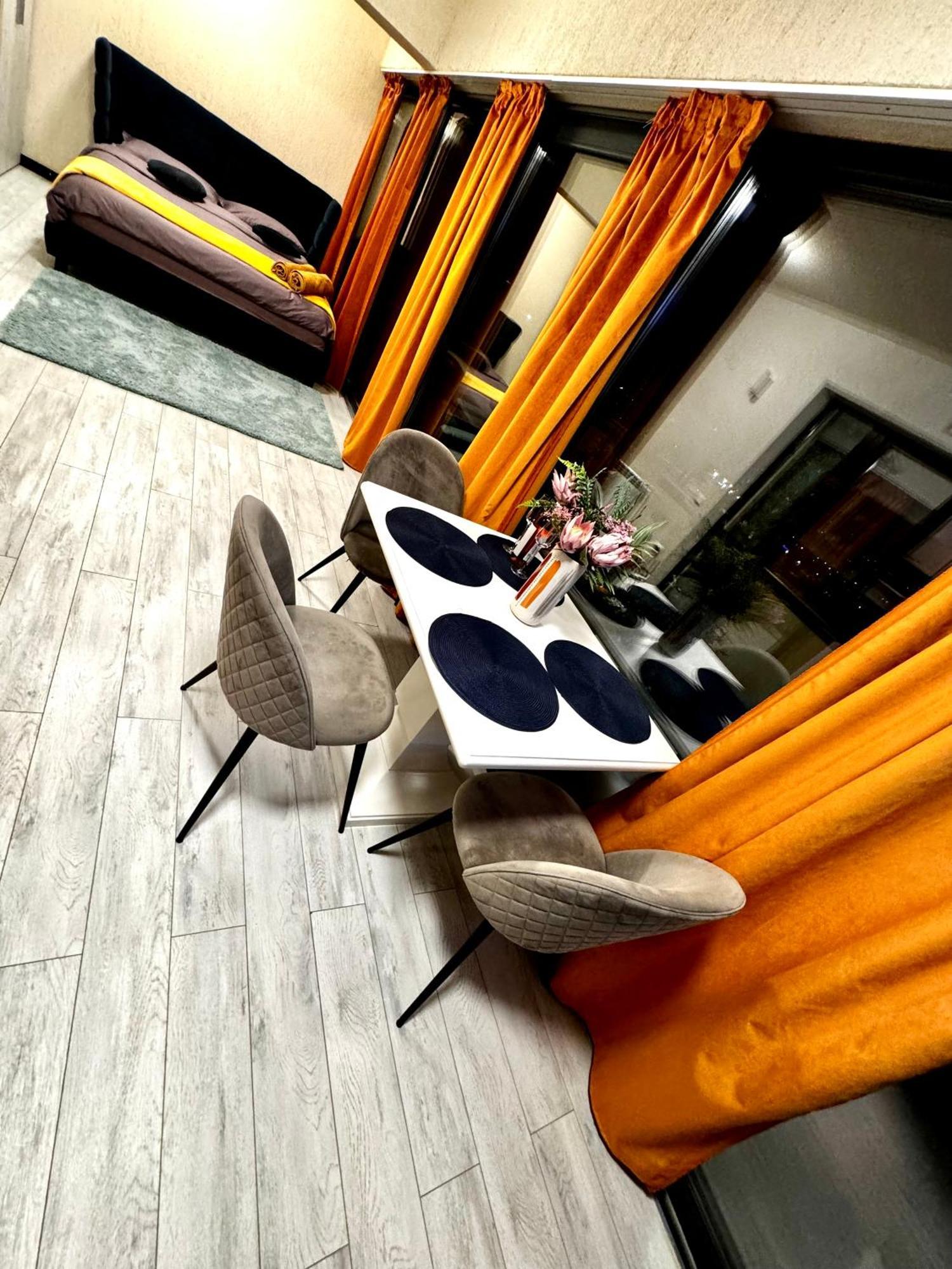 Appartement Penthouse Exclusive View , Iasi Extérieur photo