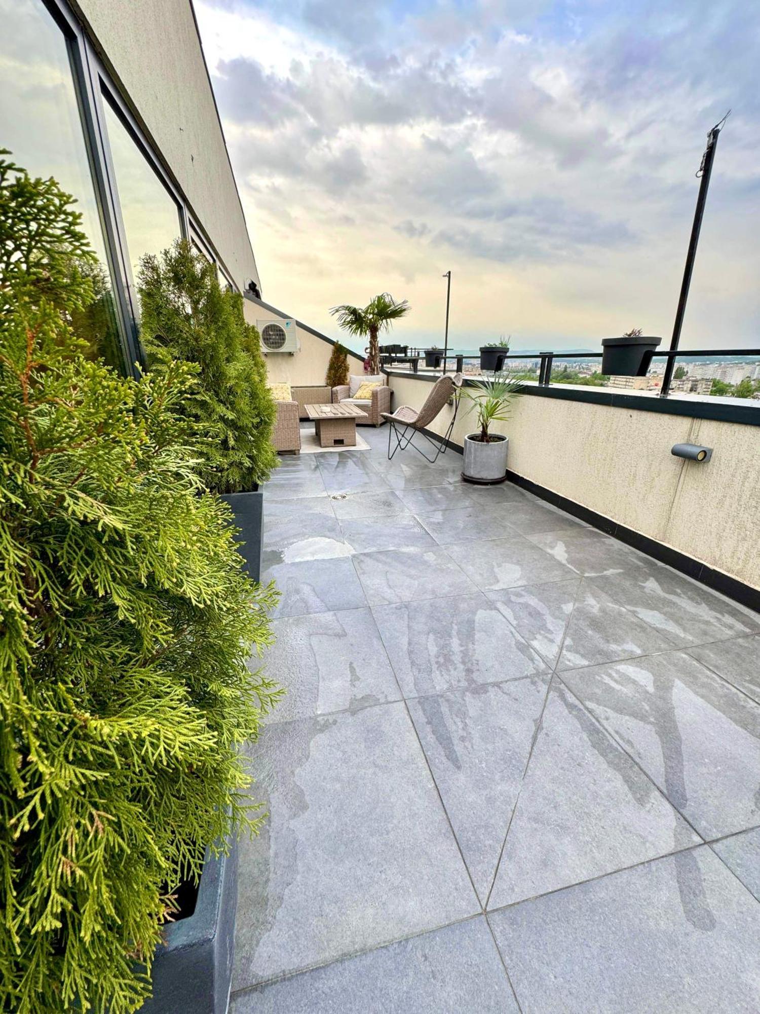 Appartement Penthouse Exclusive View , Iasi Extérieur photo
